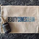 Rebecca Bachman - @cleanconfidentbeauty Instagram Profile Photo