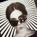 Rebecca - Detroit(ish) - @bornonatrain Instagram Profile Photo