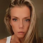 Rebecca Hobbs - @becks365 Instagram Profile Photo
