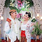 by Rama Jadmika Rias Pengantin - @jm_makeupklaten Instagram Profile Photo