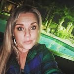 Robin Grissom - @robin_roseanne Instagram Profile Photo