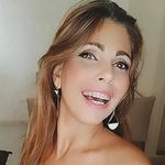Sabrina Pertusier - @mulherdecadadia Instagram Profile Photo
