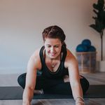 Sandra Amos - @sandra_amos_yoga Instagram Profile Photo