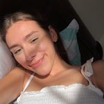 Sarah Rowe - @_sarah.rowe Instagram Profile Photo