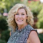 Shannon Upchurch - @shannonjustsoldbushrealestate Instagram Profile Photo