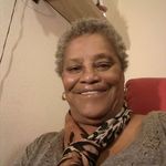 Shirley Guest - @shirley.guest.338 Instagram Profile Photo