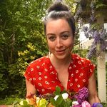 Susan Dunn - @friendlyflowerhouse Instagram Profile Photo