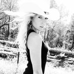 Susan Ray - @chevygirlred24 Instagram Profile Photo