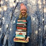 Suzanne - @nomundanebook Instagram Profile Photo