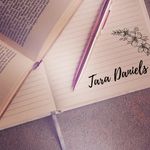 Tara Daniels - @taradaniels_author Instagram Profile Photo