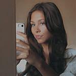 Taylor Thomas - @taylorr.joan Instagram Profile Photo