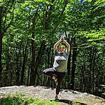 Toni Ditzler - @yoga.withtoni Instagram Profile Photo