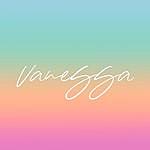 Vanessa Townsend - @vanessadesignsthings Instagram Profile Photo