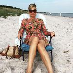Vera Stevens - @theveravelour Instagram Profile Photo