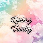VIVIAN LANGFORD - @livingvividly_ Instagram Profile Photo