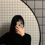 Vivian - @yeone_____ Instagram Profile Photo