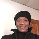 Wendy Bullard - @wendyabreeze Instagram Profile Photo