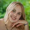 Elizabeth White LinkedIn Profile Photo